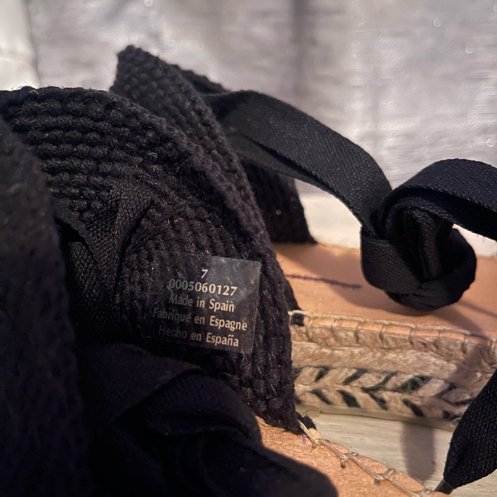 Free People Island Time Wrap Espadrille Sandal  Black/Tan Size 7 NIB - Picture 7 of 8